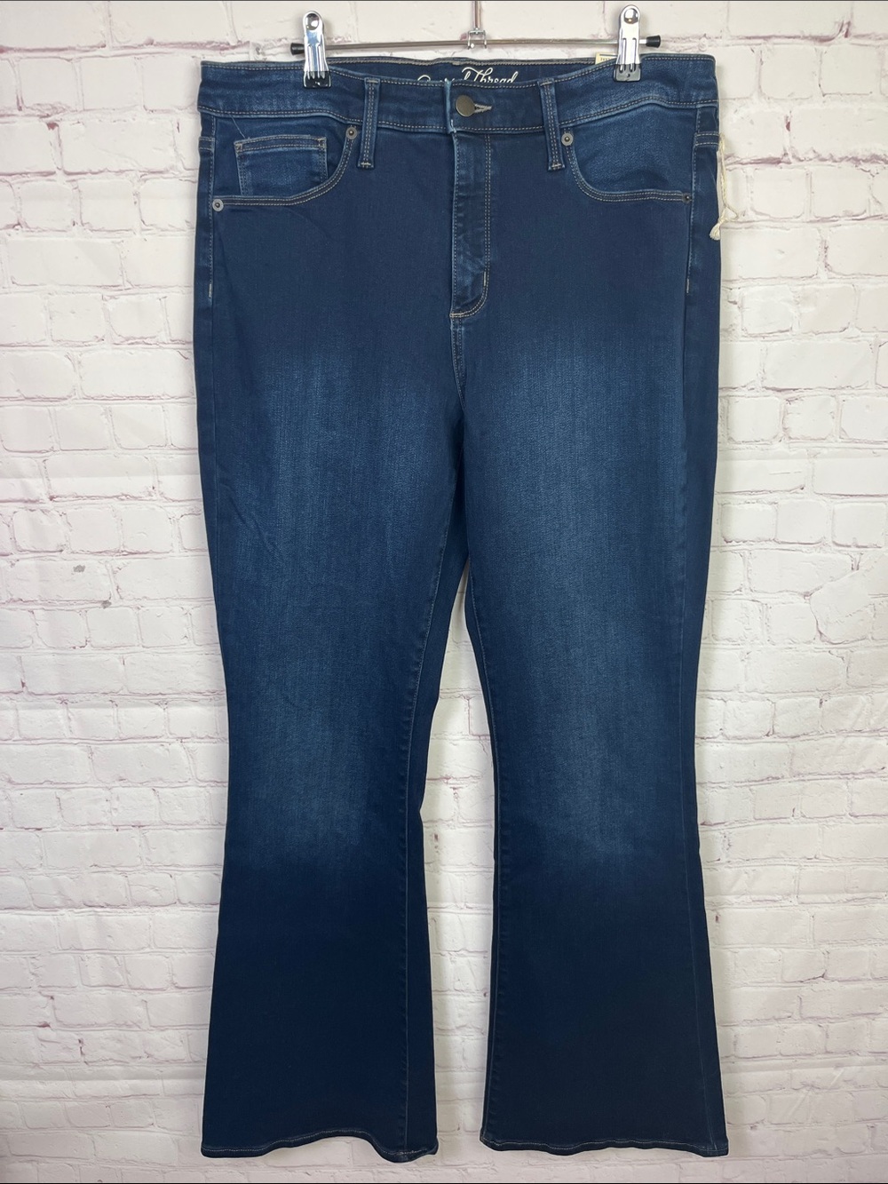 Universal Thread High Rise Flare Jeans Dark Wash Size 32